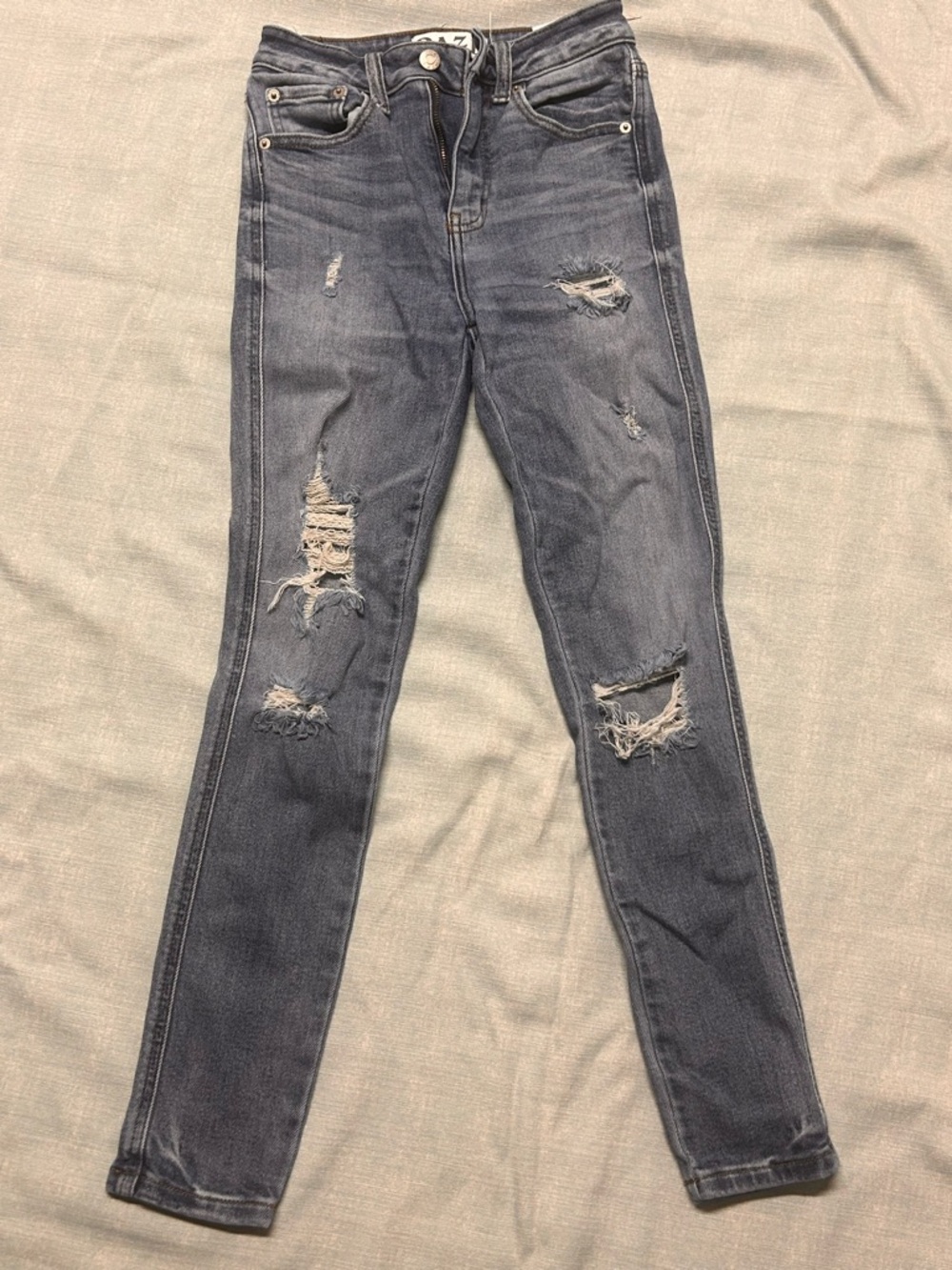 DAZE Ripped Women's Jeans - slim fit. Size 24